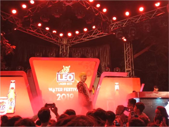 LEO